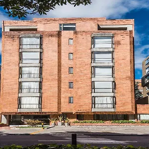 https://travelers-apartamentos-y-suites-fontana-plaza.hotels-bogota.net